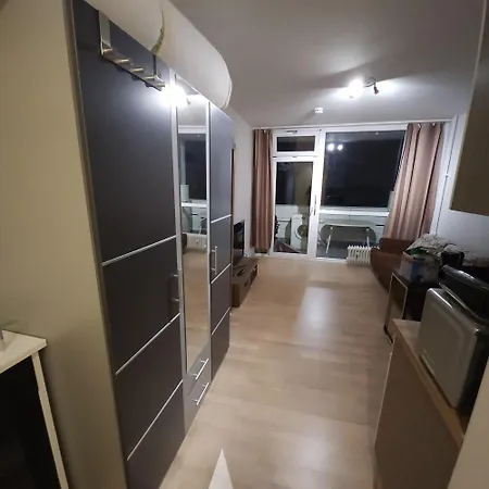 1-zi Naehe U-bahn U-3, Balkon, Garage *