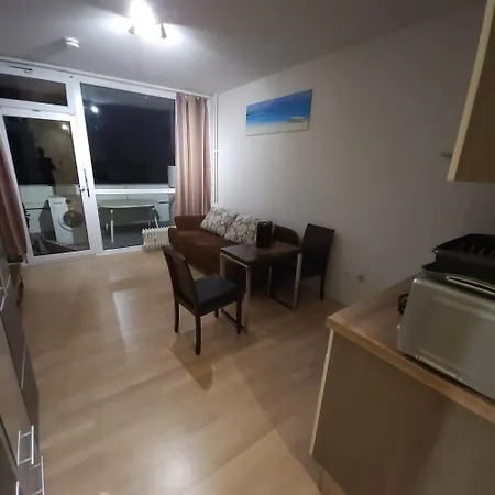 公寓 1-zi Naehe U-bahn U-3, Balkon, Garage *